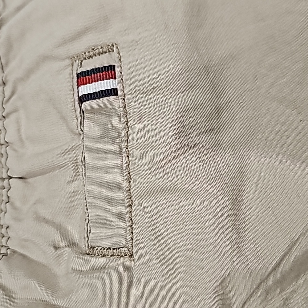 NWT Toddler Tommy Hilfiger shorts - Picture 9 of 9